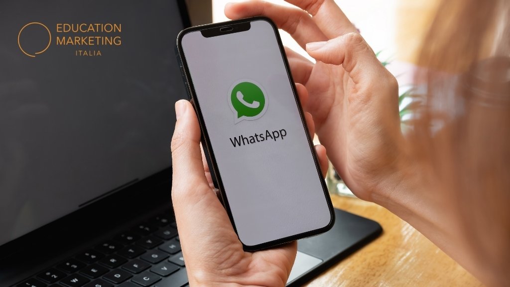 Il nostro consiglio è di utilizzare la app Whatsapp nel processo di gestione dei prospect interessati a partecipare a un Open Day o a un evento, che sia in presenza oppure in streaming, a fianco dei canali tradizionali come mail o comunicazioni scritte.
